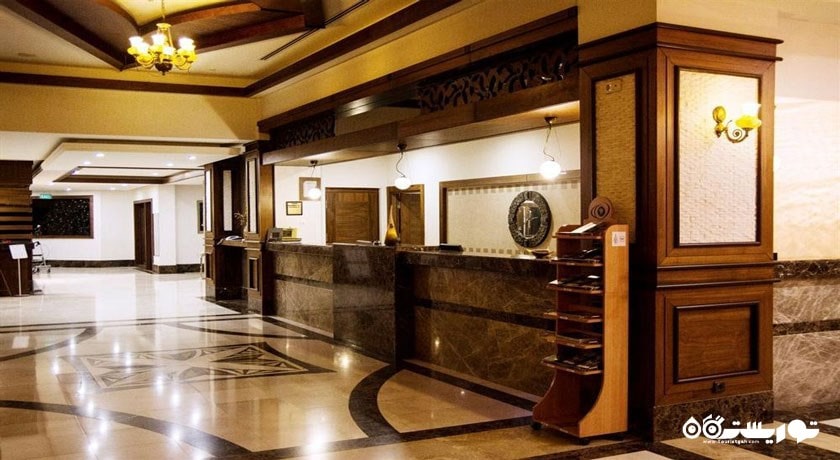 میز پذیرش هتل آیکا ویتال